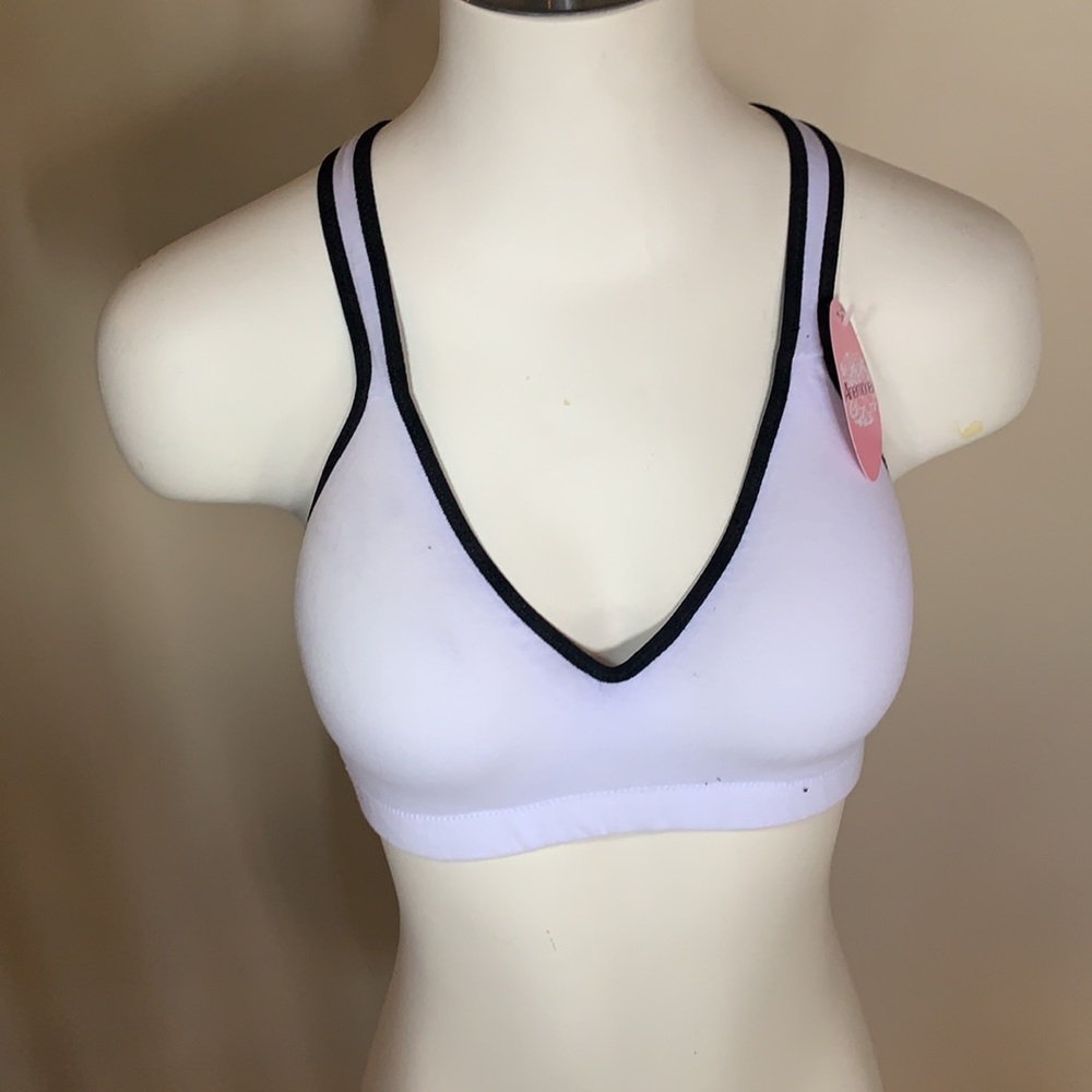 WHITE Racer-back sports bra w/ mesh back detailing